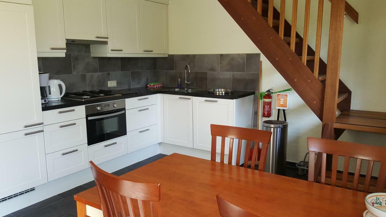 Vakantiehuis "Aan De Zandweg" Roderesch Esterno foto